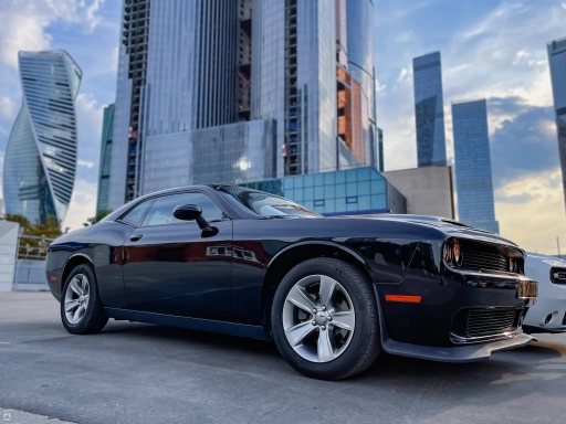 Dodge Challenger, фото-1