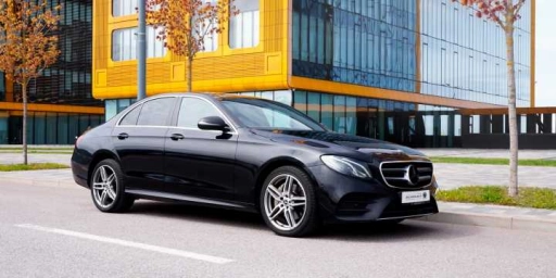 Mercedes-Benz E220
