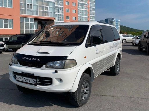 Mitsubishi Delica