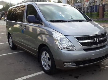 Hyundai Starex