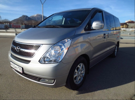 Hyundai Grand Starex