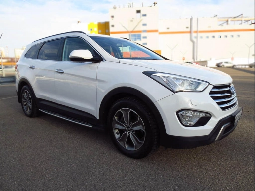 Hyundai Grand Santa Fe