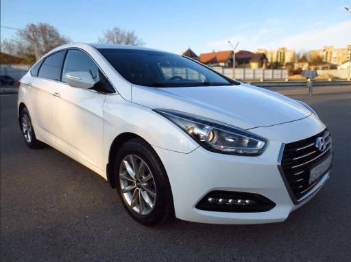 Hyundai I-40