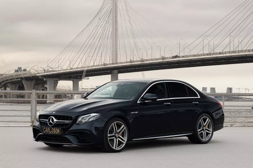 Mercedes-Benz E63 S AMG
