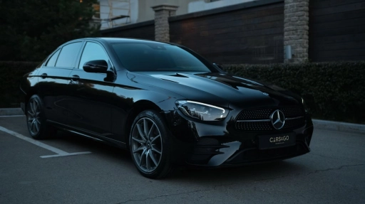 Mercedes-Benz E200 4MAT AMG