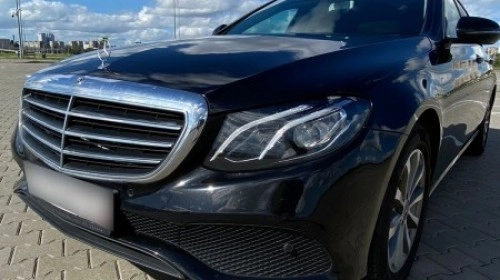 Mercedes-Benz E-200