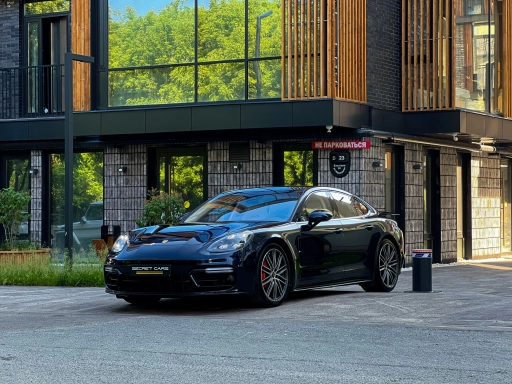 Porsche Panamera GTS