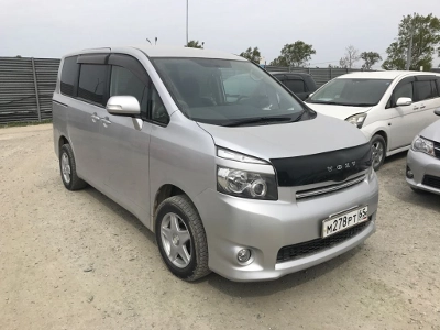 Toyota Voxi