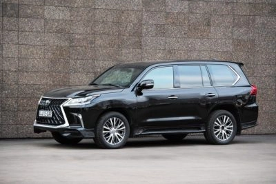 Lexus LX