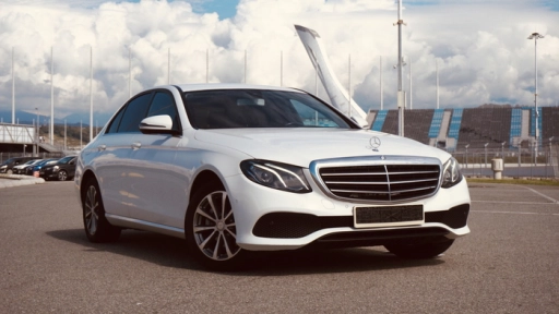 Mercedes-Benz Benz E200