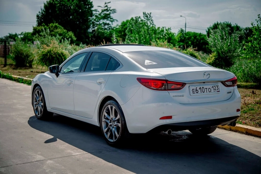 Mazda 6
