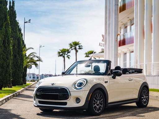Mini Cabrio Cooper III