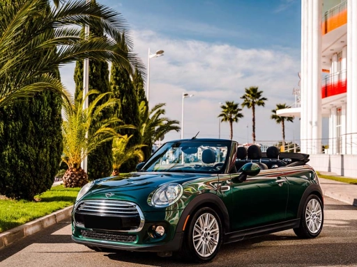 Mini Cabrio Cooper III