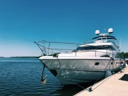 Fairline Squadron