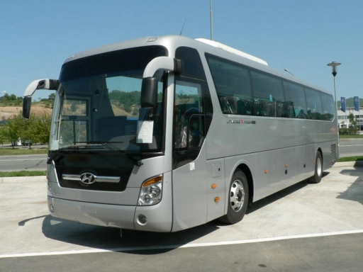 Hyundai Universe