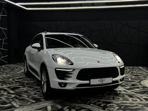 Porsche Macan S