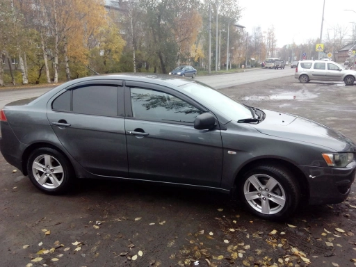 Mitsubishi LANSER