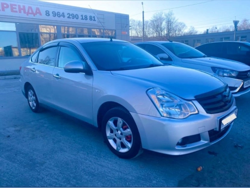 Nissan Almera