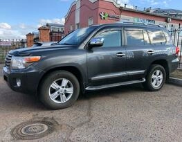 Toyota Land Cruiser