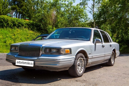 Lincoln Town Car