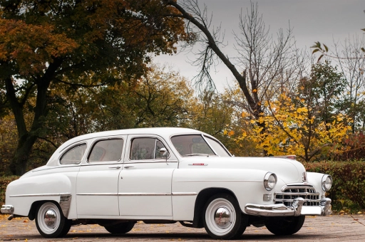 GAZ 13