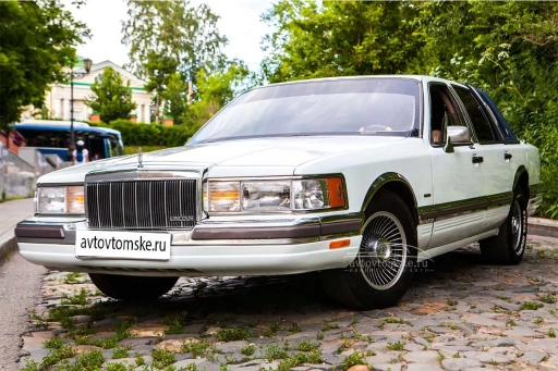 Lincoln Town Car