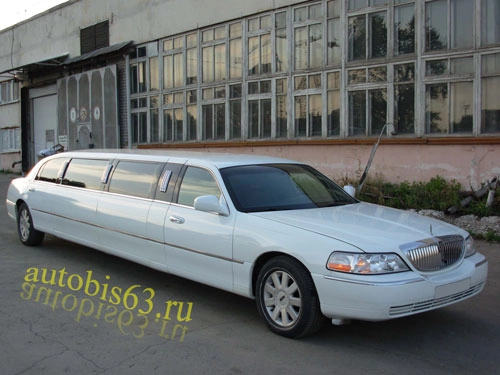 Lincoln Town Car Super