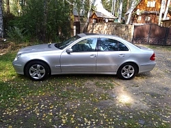 Mercedes-Benz E 320