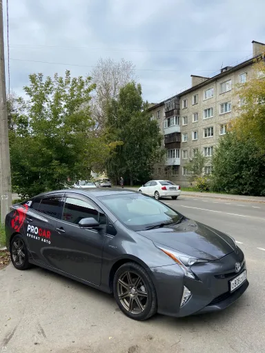 Toyota Prius, фото-1