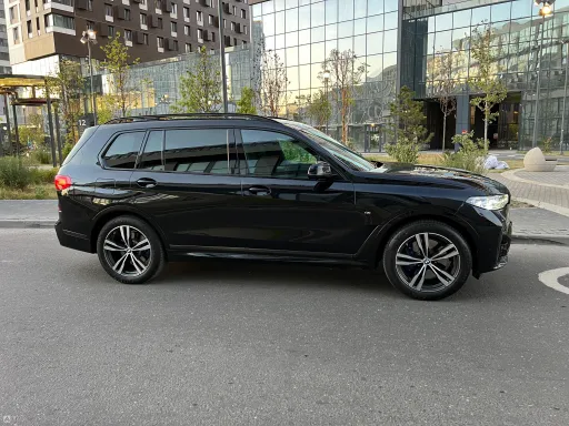 BMW X7, фото-1