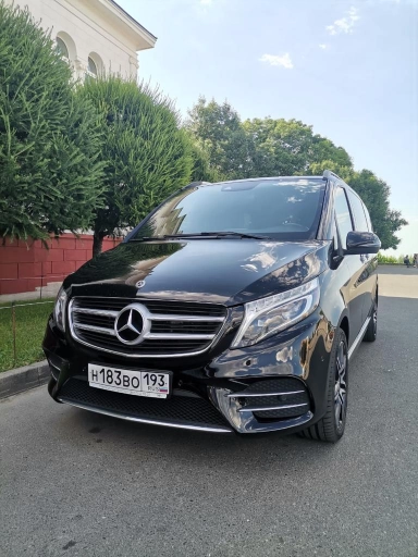 Mercedes-Benz V-class