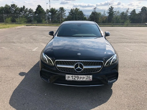 Mercedes-Benz E213