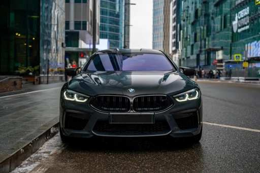 BMW M8