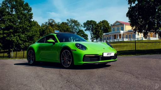 Porsche 911 Carrera 4S 992