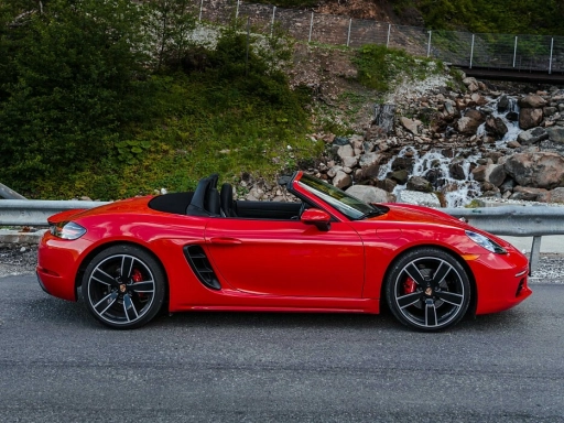 Porsche Boxster S red