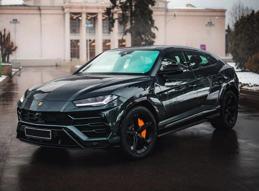 Lamborghini Urus Green