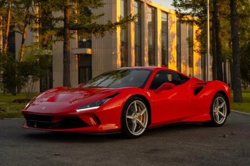 Ferrari F8