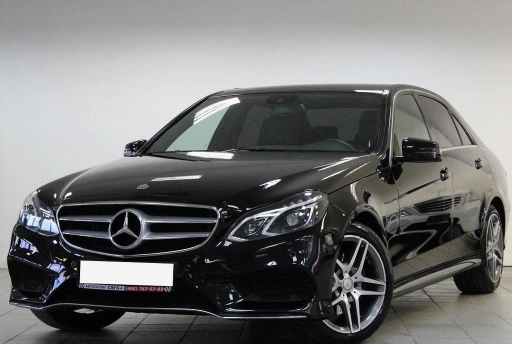 Mercedes-Benz E 212