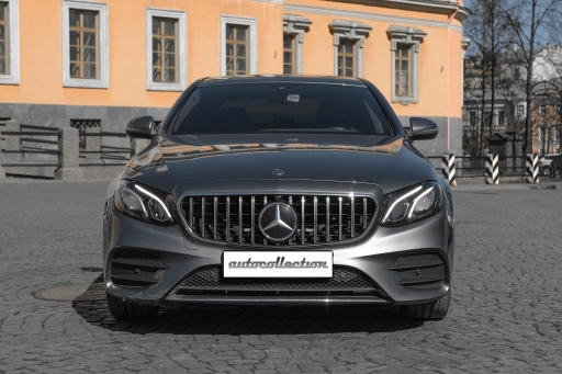 Mercedes-Benz E300 4Matic