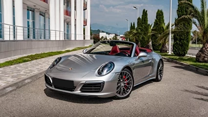 Porsche 911 Carrera 4S