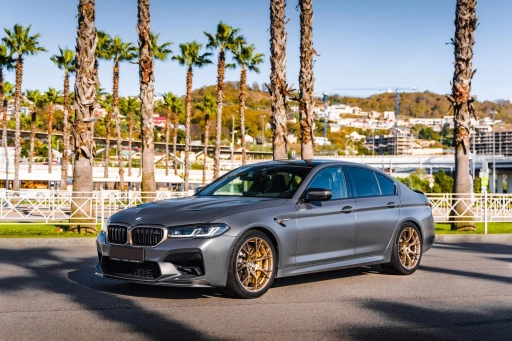 BMW M5 CS