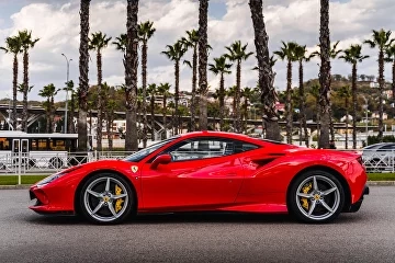 Ferrari F8
