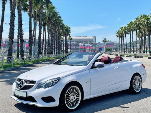 Mercedes-Benz E250 AMG