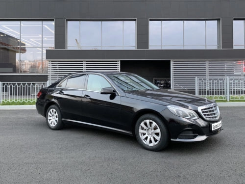 Mercedes-Benz E
