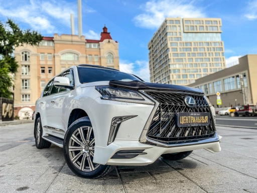 Lexus LX570