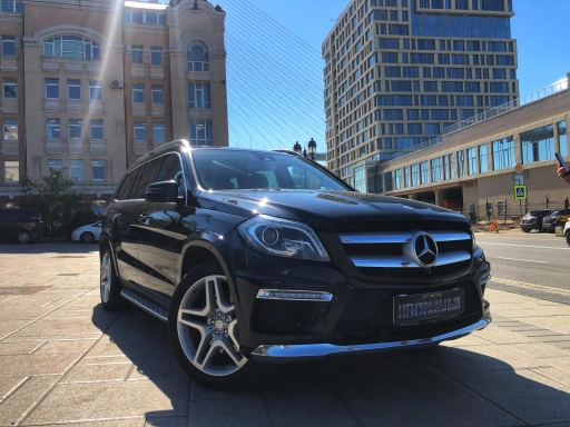 Mercedes-Benz GL 400