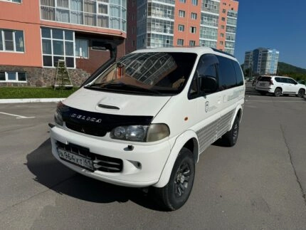 Mitsubishi Delica