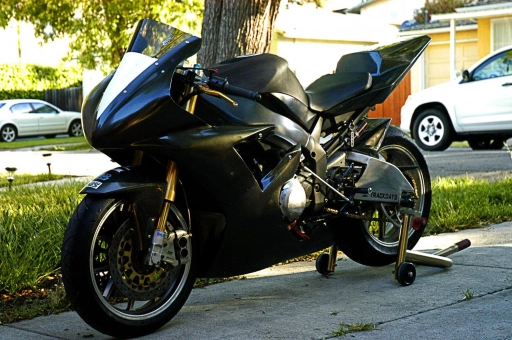 Yamaha YZF-R1
