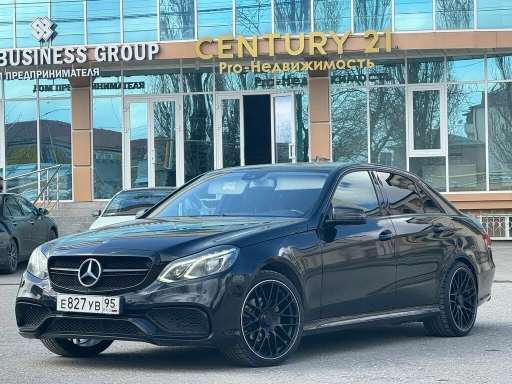 Mercedes-Benz 212 E-class