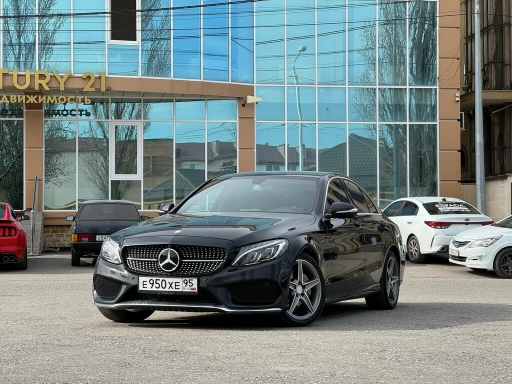 Mercedes-Benz 205 C-class